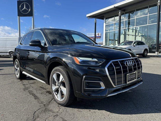 2022 Audi Q5 45 Premium Plus's photo