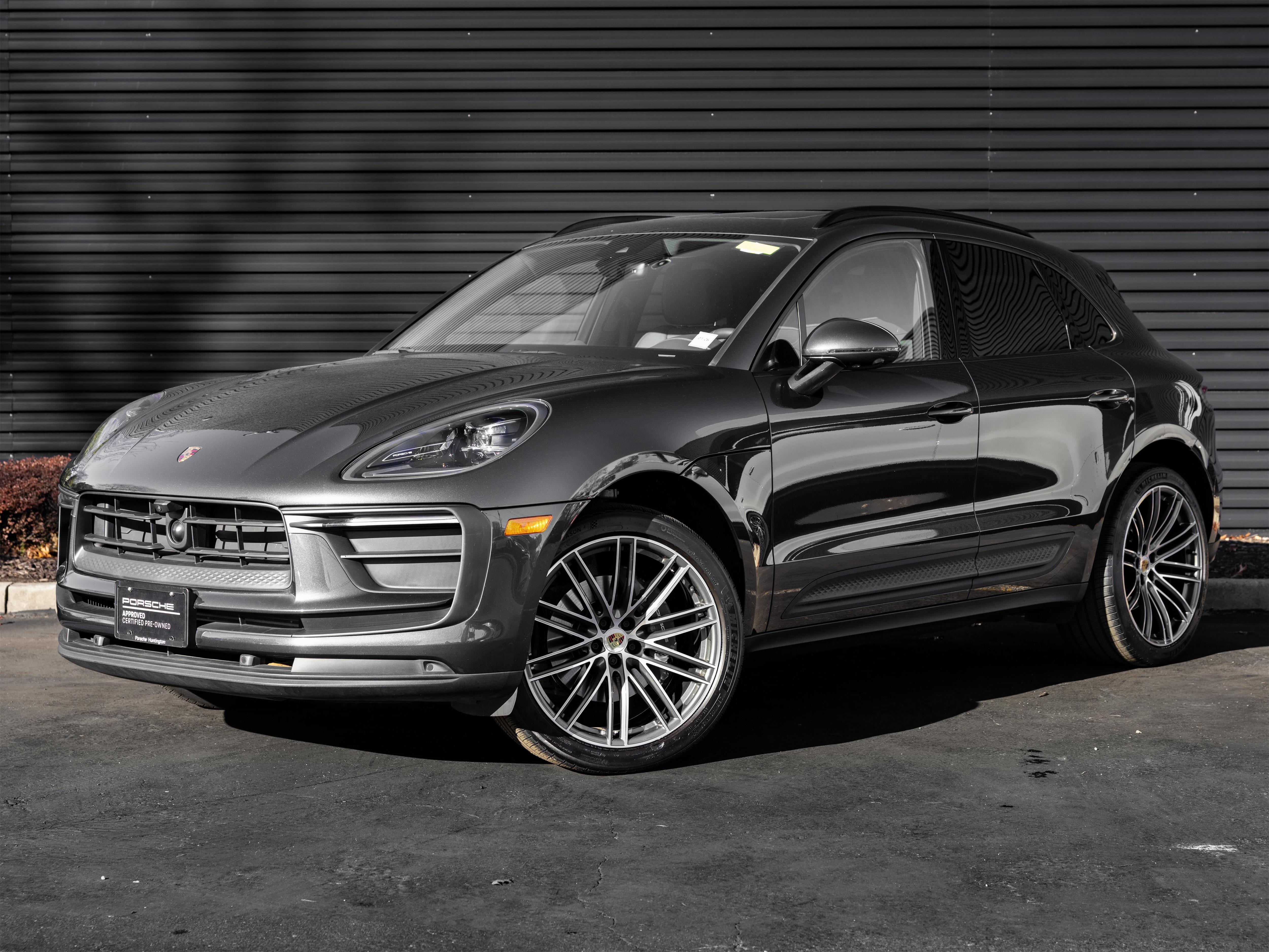 2024 Porsche Macan Base's photo