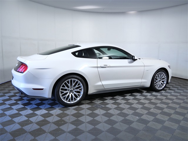 2017 Ford Mustang GT Premium photo 8