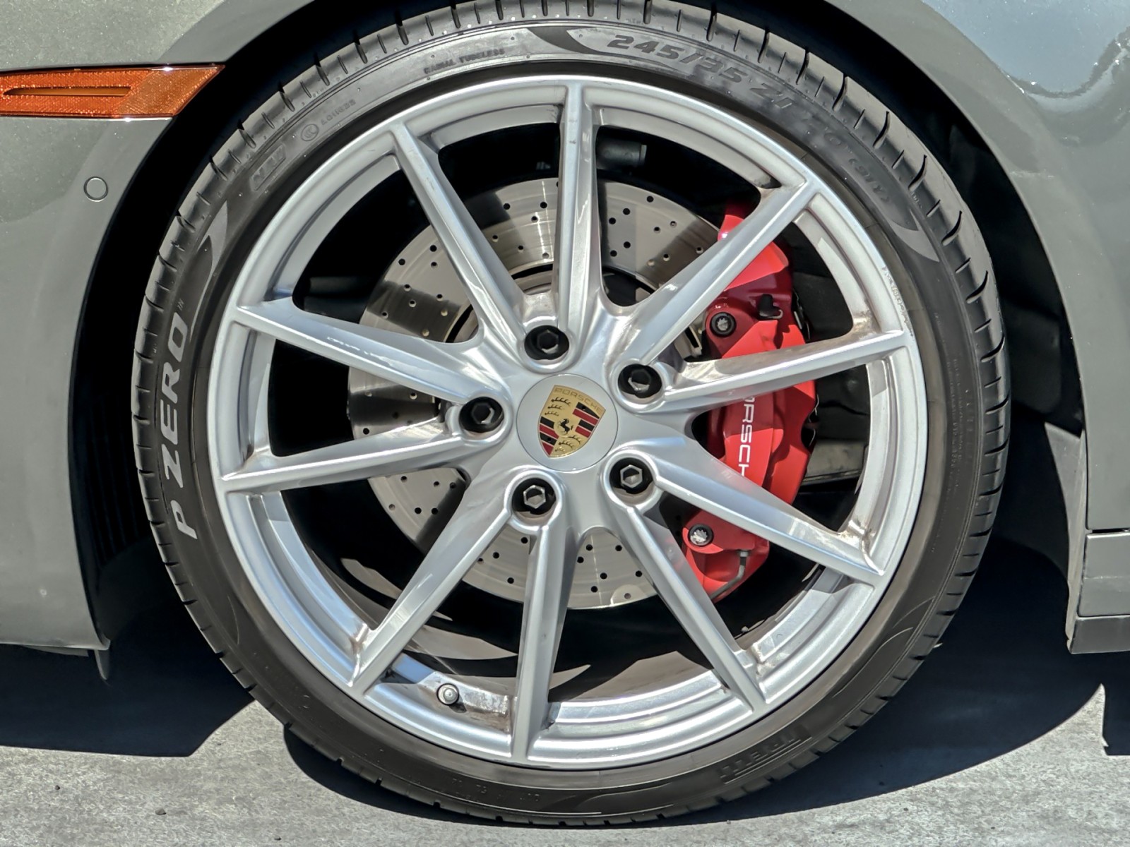 2024 Porsche 911 4S photo 24