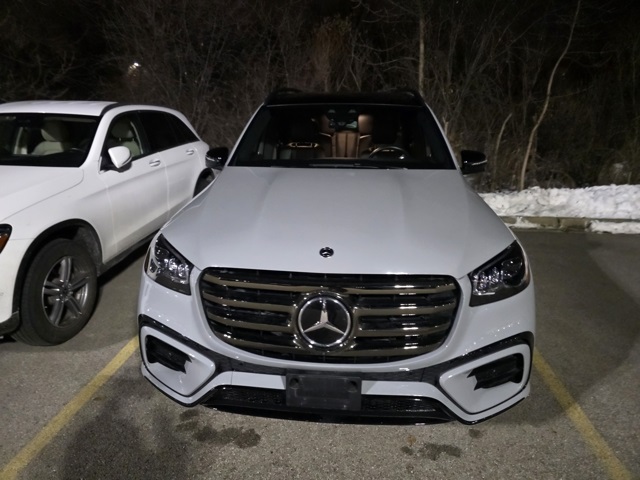 2024 Mercedes-Benz GLS Base's photo