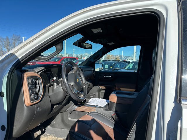 2022 Chevrolet Silverado 1500 LT High Country photo 4