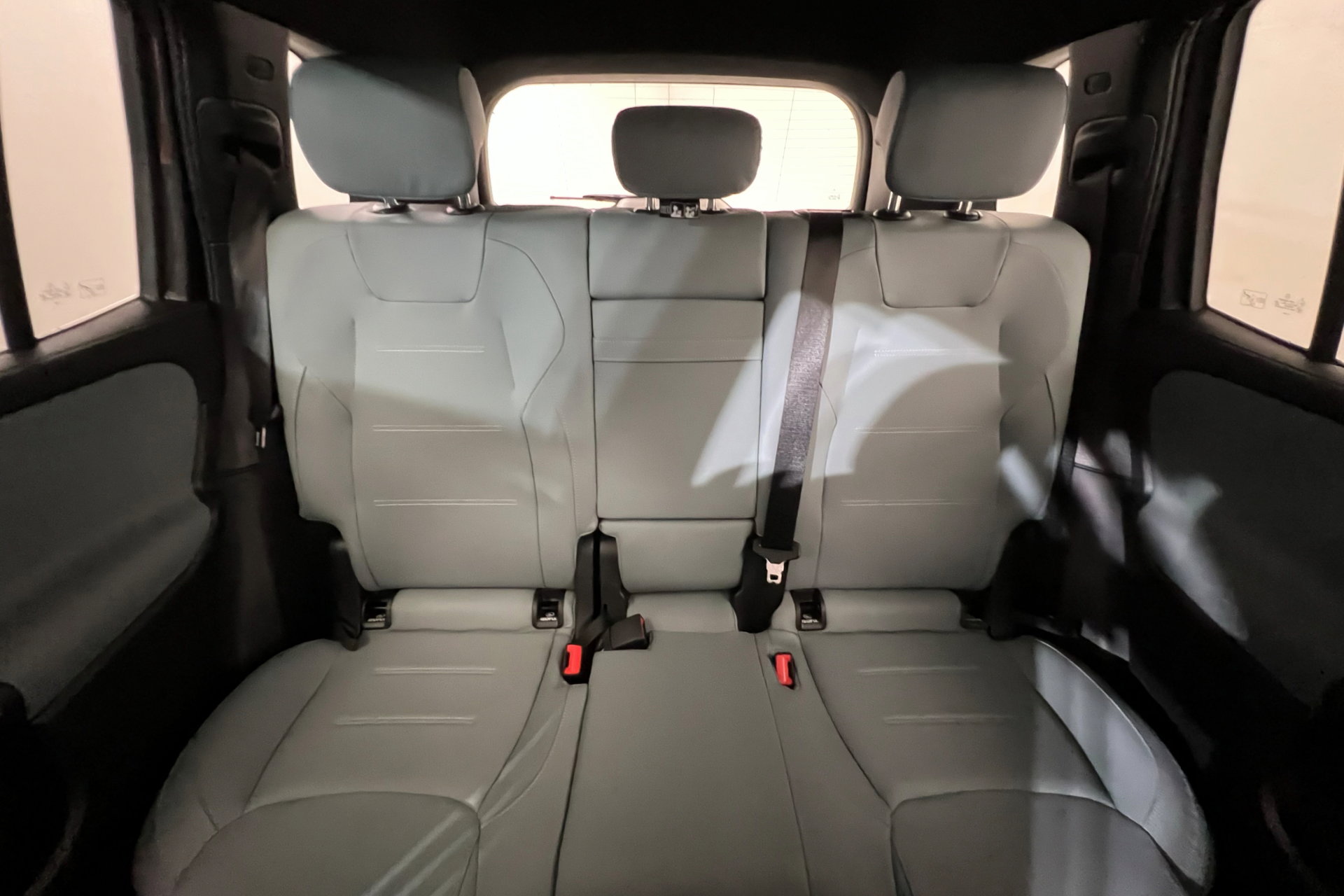 2026 Mercedes Benz GLB 250 4MATIC photo 25