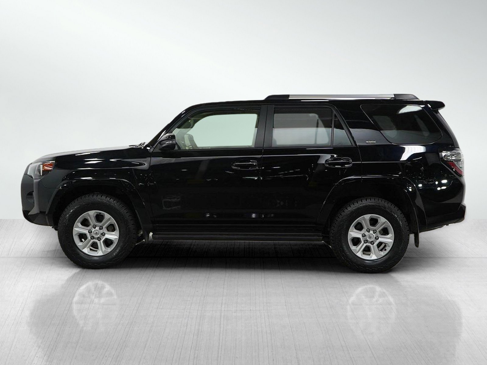 Used 2024 Toyota 4Runner SR5 Premium with VIN JTENU5JR8R6286464 for sale in Bloomington, Minnesota