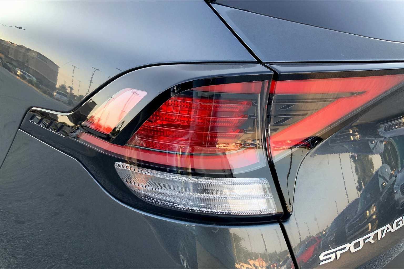 2023 Kia Sportage Hybrid EX photo 22