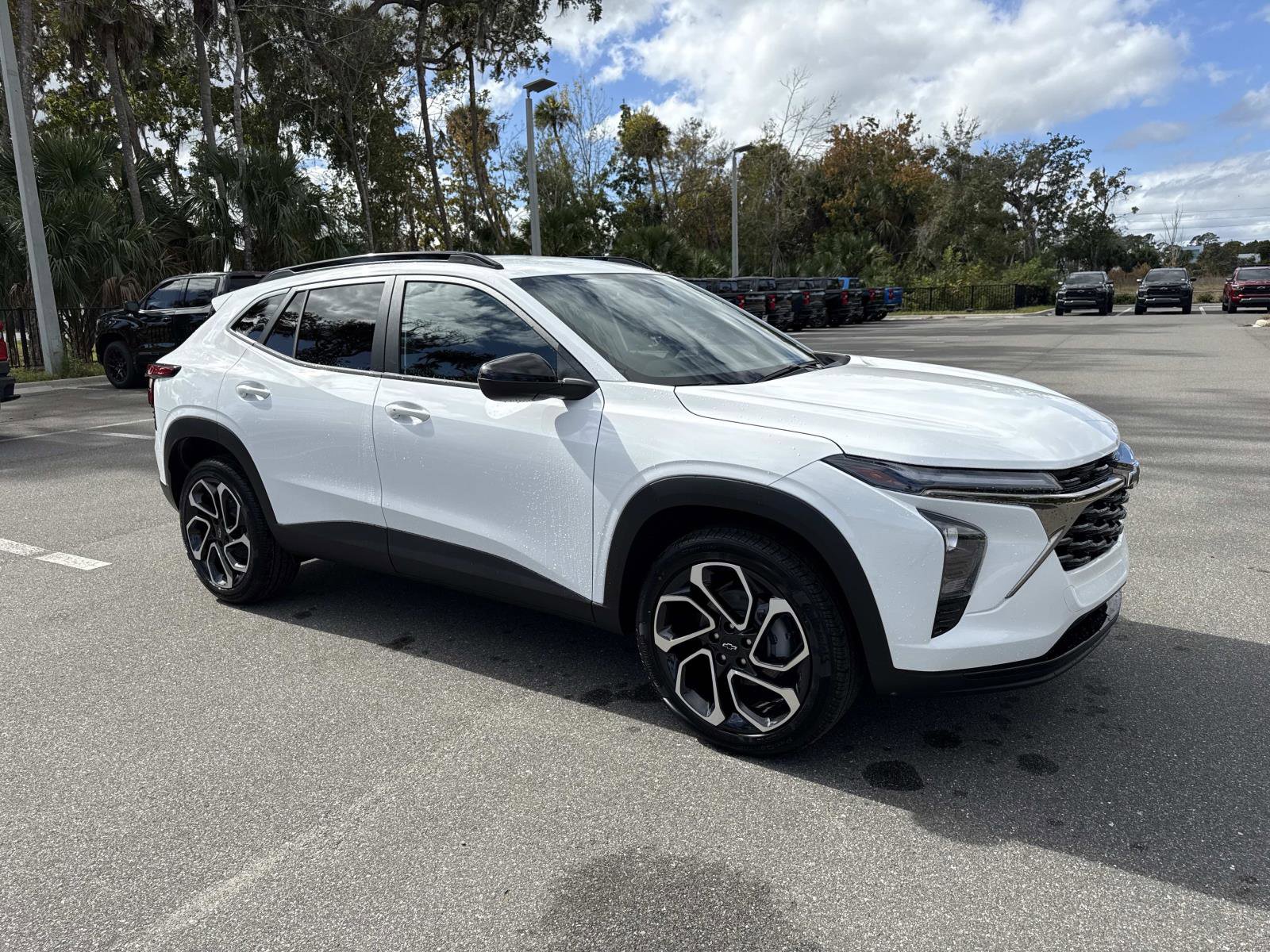 2026 Chevrolet Trax RS's photo