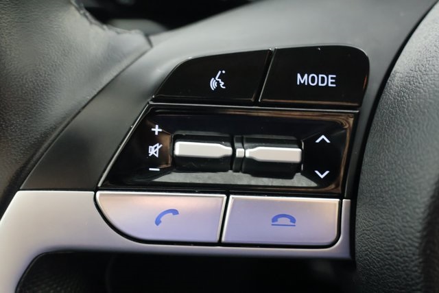 2023 Hyundai Elantra SEL photo 11