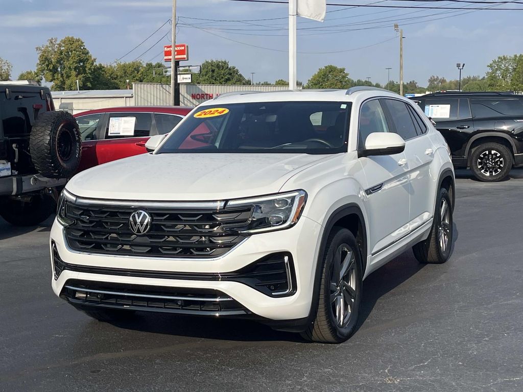 2024 Volkswagen Atlas Cross Sport SEL R-Line photo 2