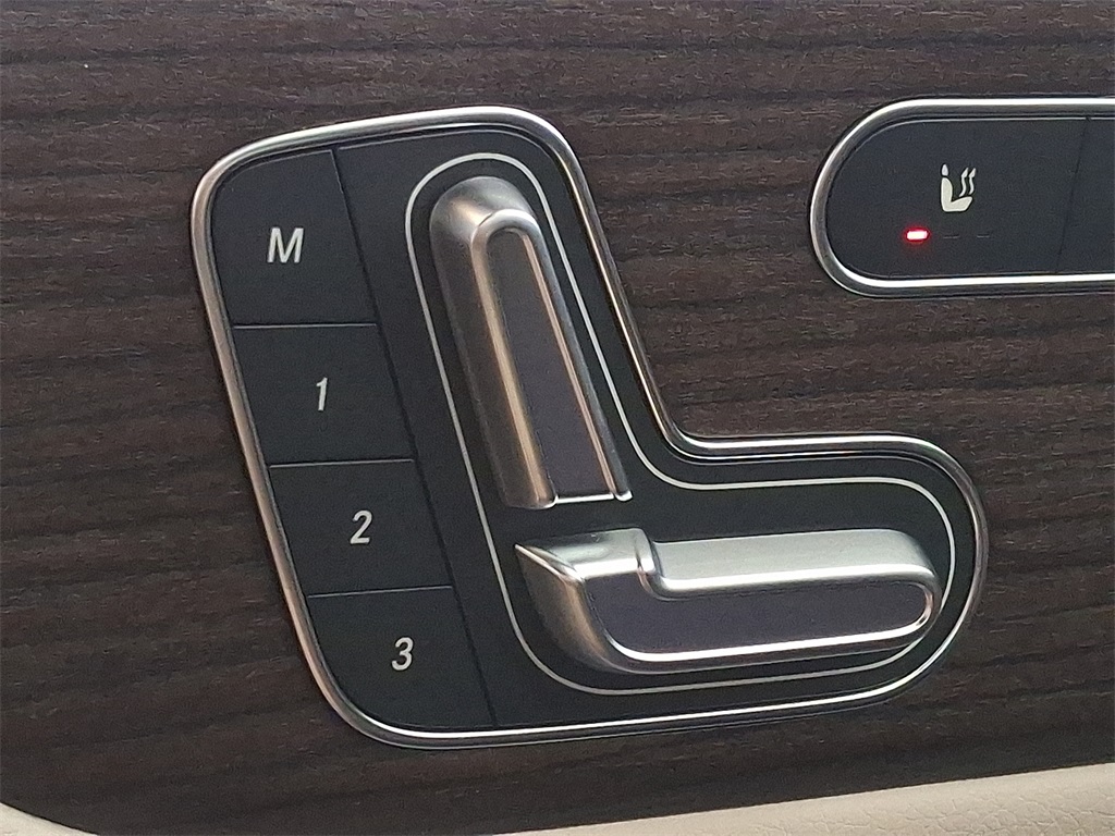 2026 Mercedes Benz GLB 250 4MATIC photo 17