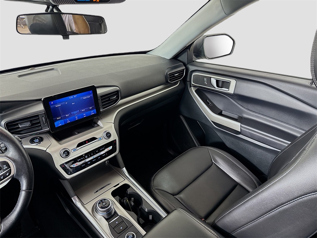 2021 Ford Explorer XLT photo 21
