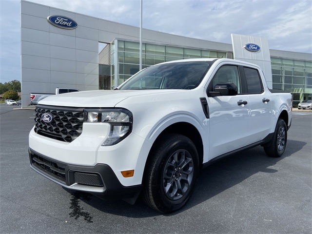 2025 Ford Maverick XLT's photo