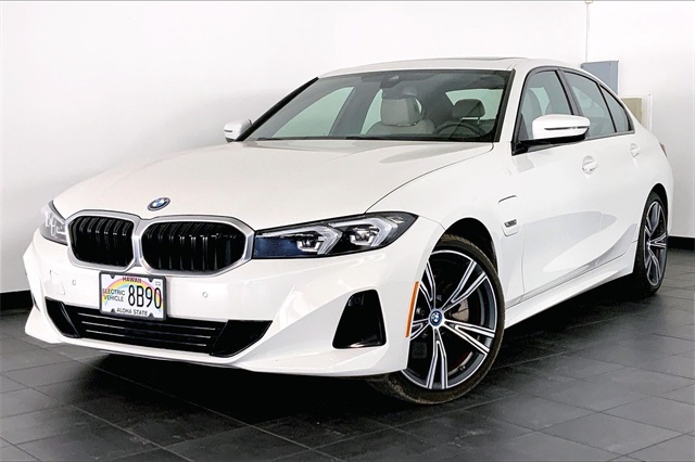 2023 BMW 3 Series 330e