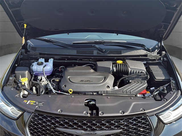 2026 Chrysler Pacifica Limited photo 18