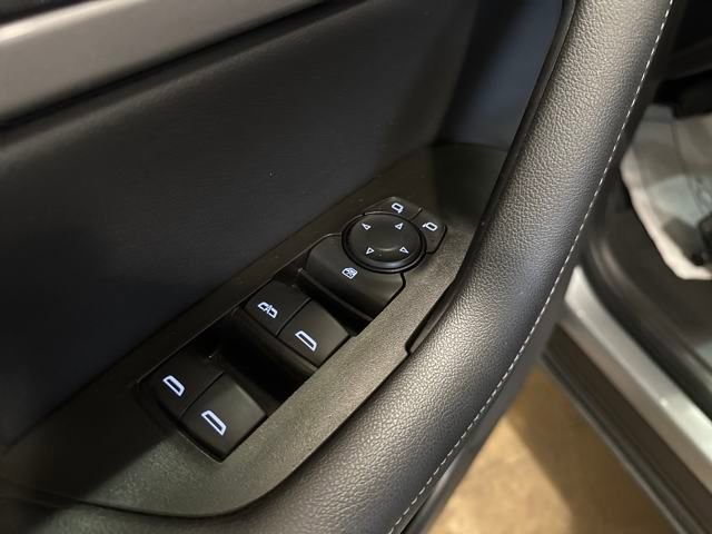 2025 Chevrolet Blazer 2LT photo 11