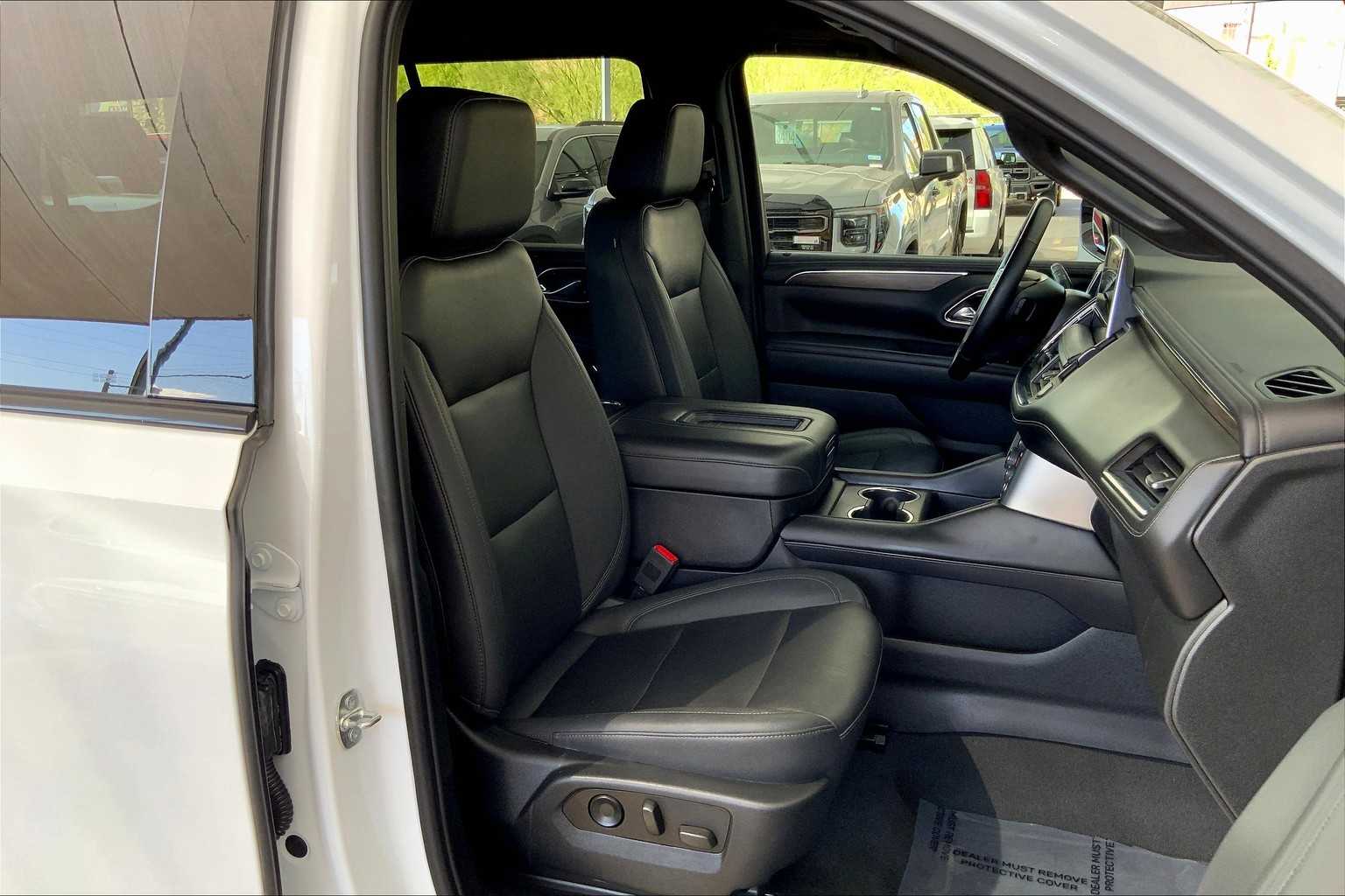2023 Chevrolet Tahoe Z71 photo 8