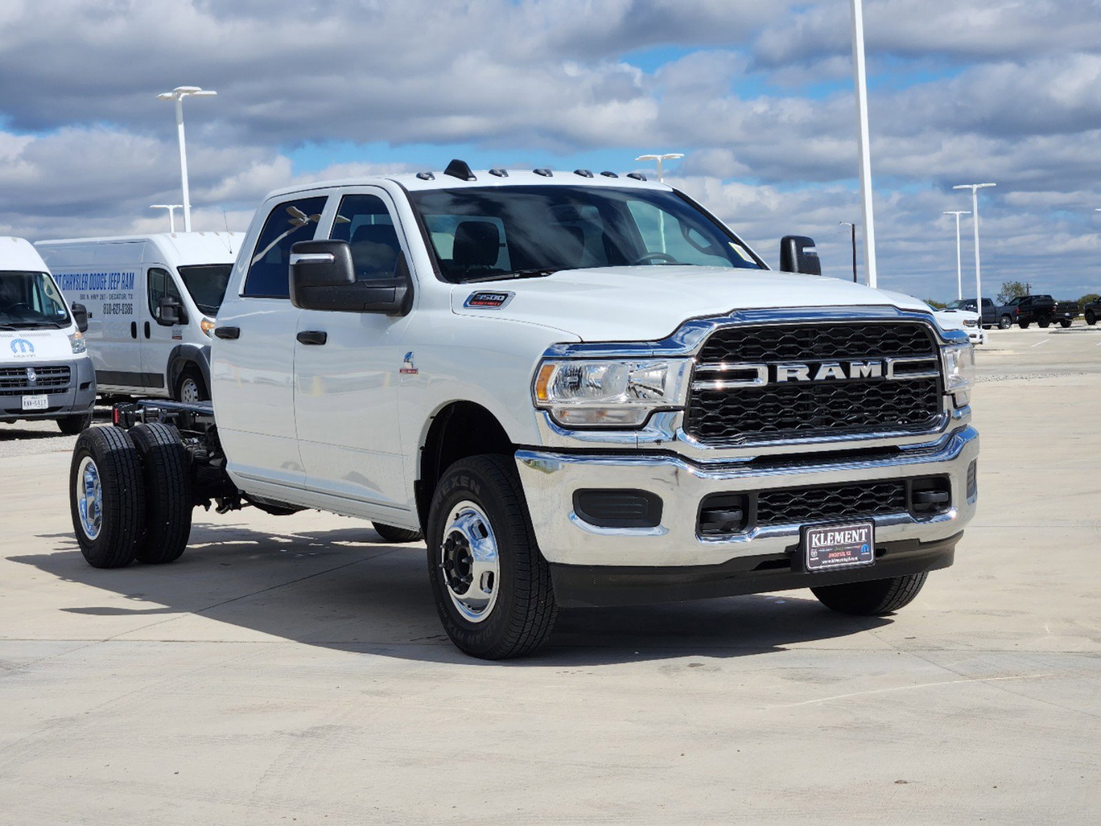 2024 Ram 3500 Tradesman photo 2