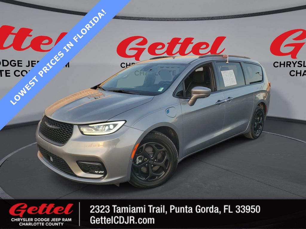2021 Chrysler Pacifica Hybrid Limited's photo