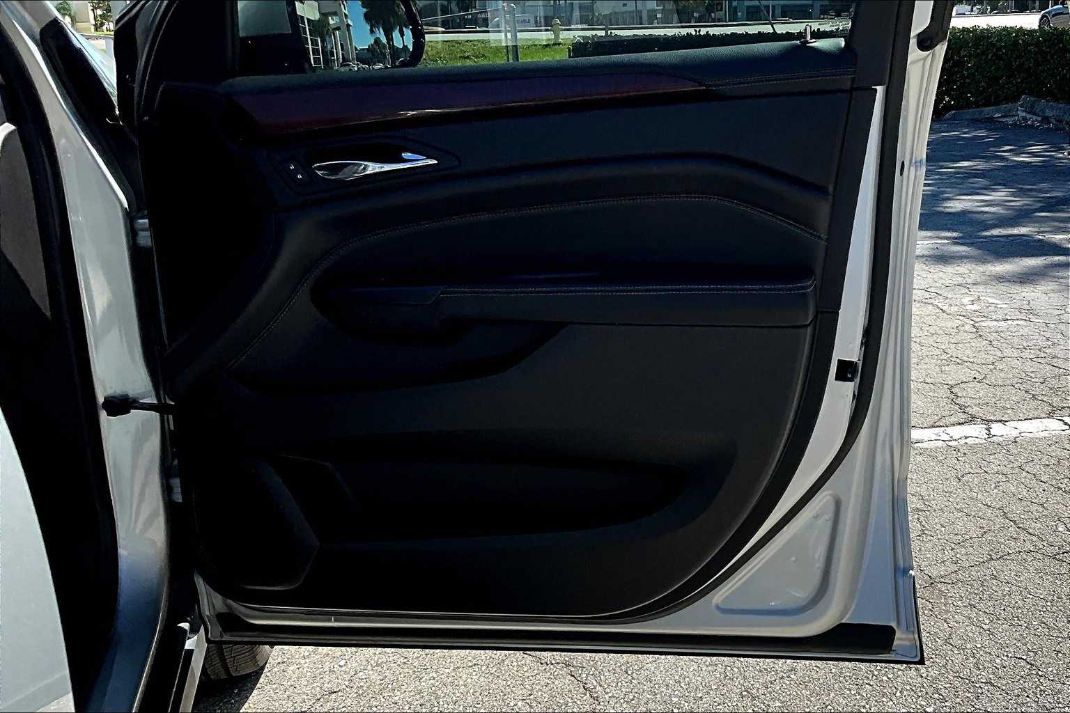 2015 Cadillac SRX Performance photo 26