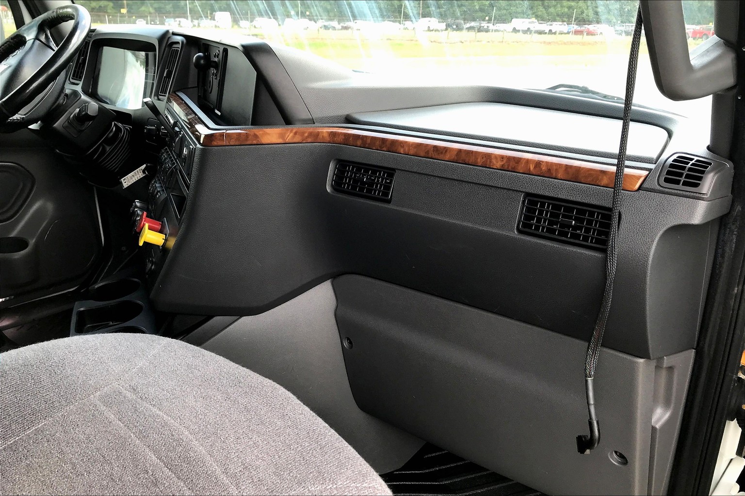 Used 2020 WHITE International  image 20