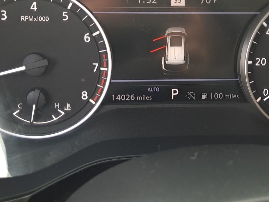 2024 Nissan Pathfinder SL photo 16