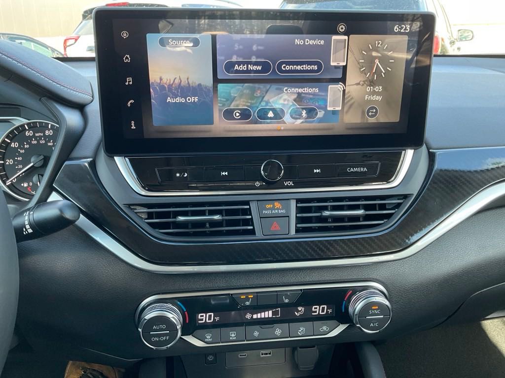 2025 Nissan Altima 2.5 SR photo 19