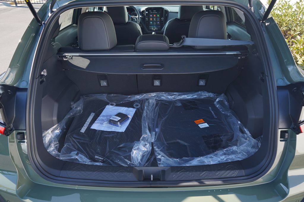 2025 Subaru Crosstrek Limited photo 8