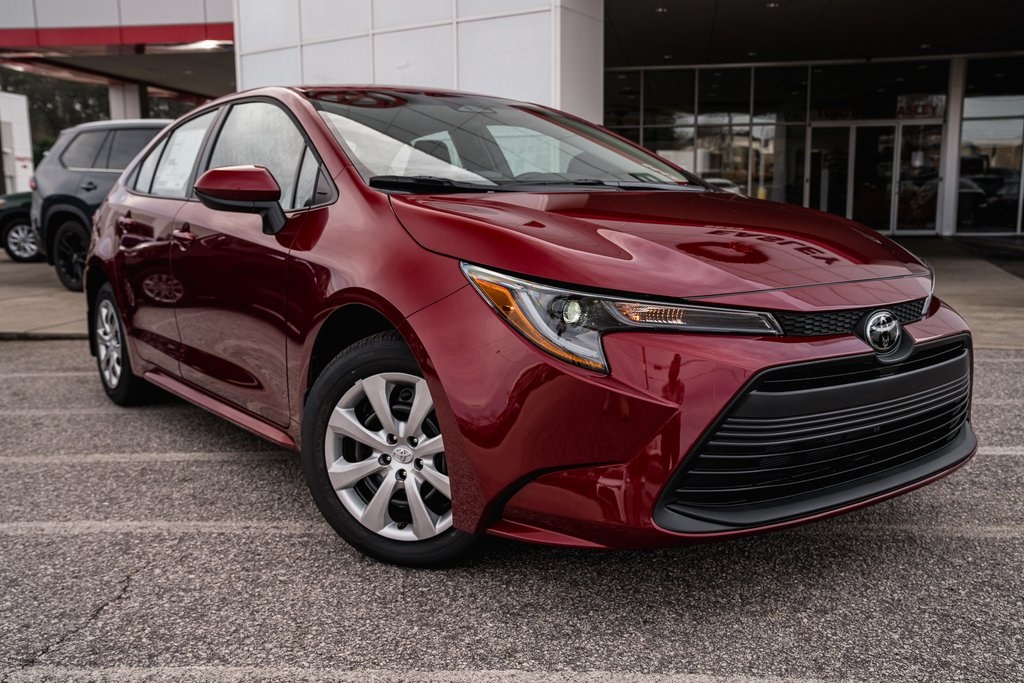 2026 Toyota Corolla LE's photo