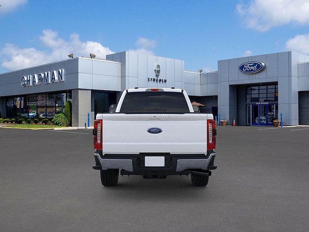 2025 Ford F-350 Lariat photo 5