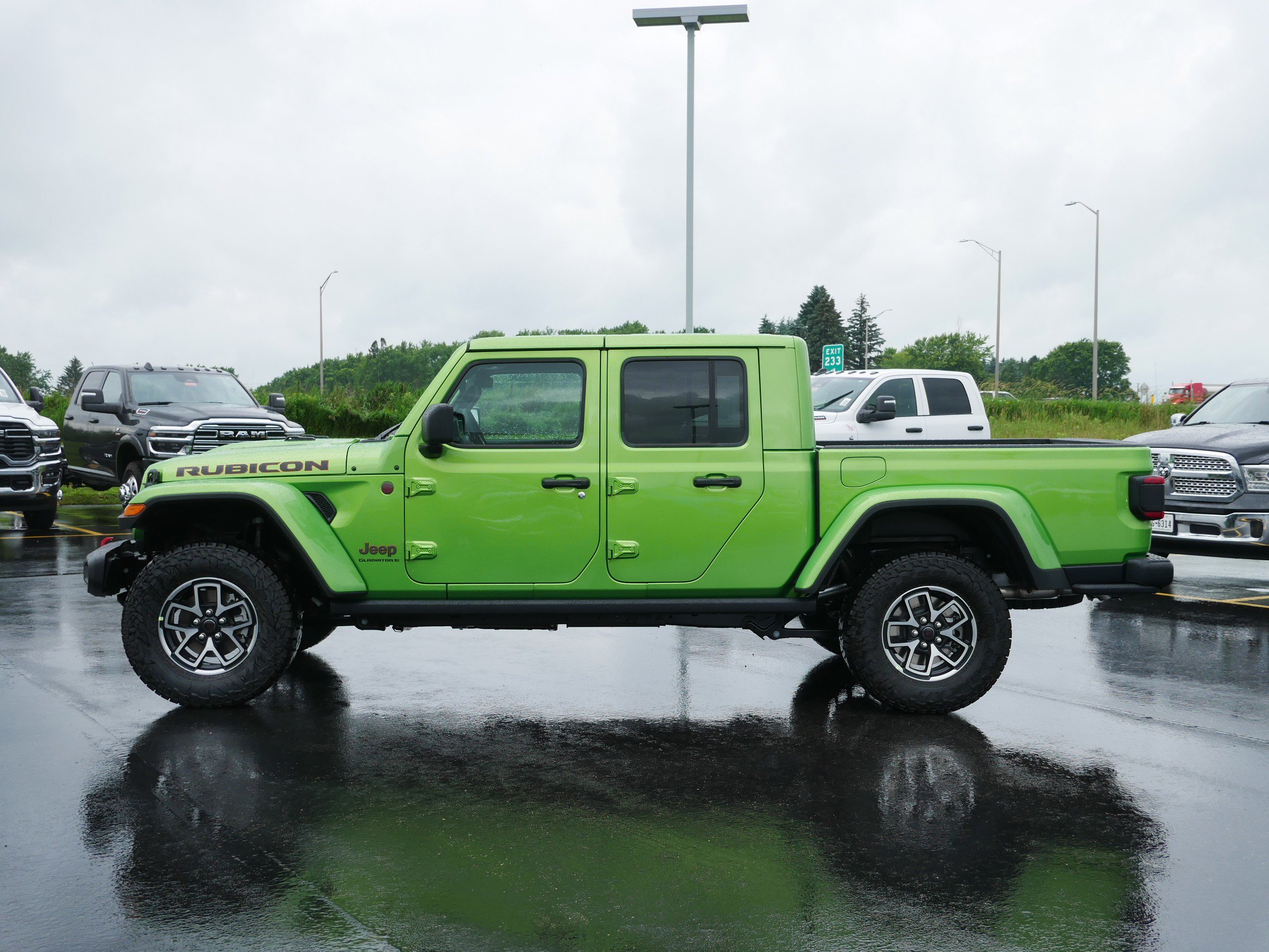 2025 Jeep Gladiator Rubicon photo 2