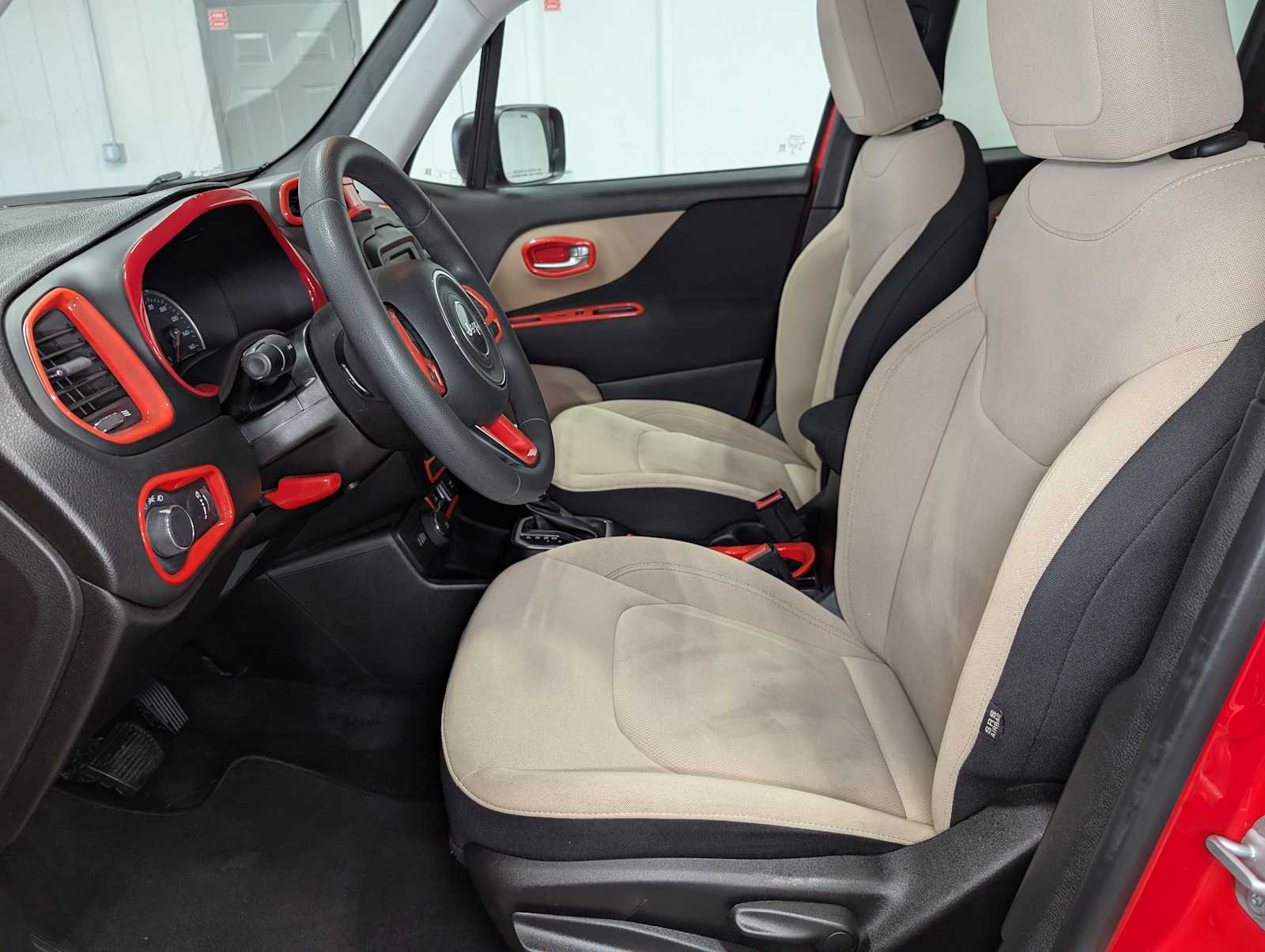 2018 Jeep Renegade Sport photo 4