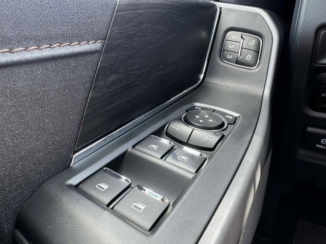 2025 Ford F-150 Lariat photo 14
