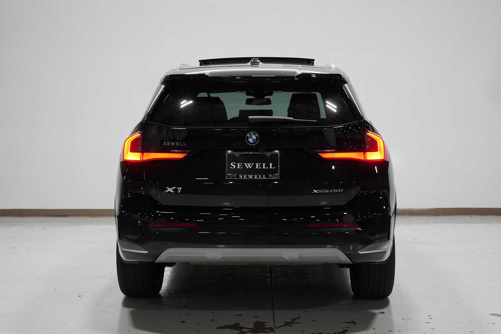 2025 Bmw X1 XDrive28i photo 4