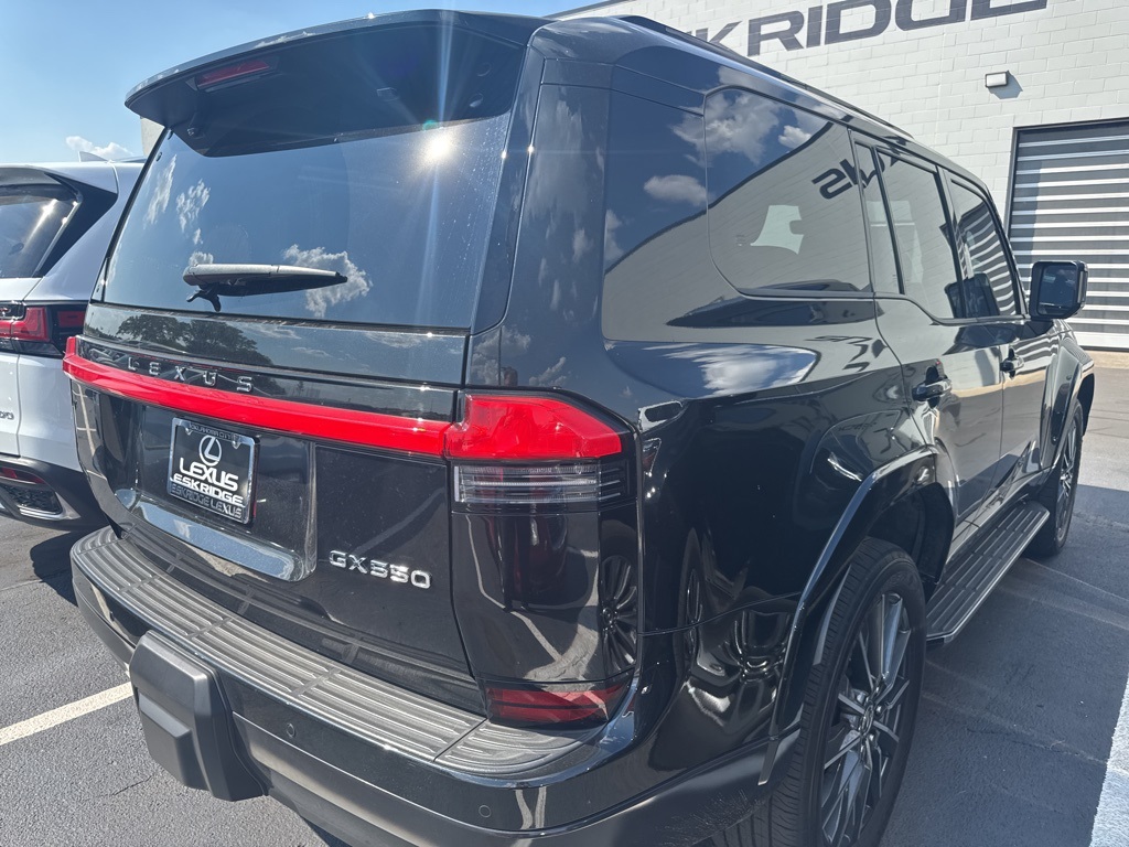 2024 Lexus GX 550 Luxury photo 4