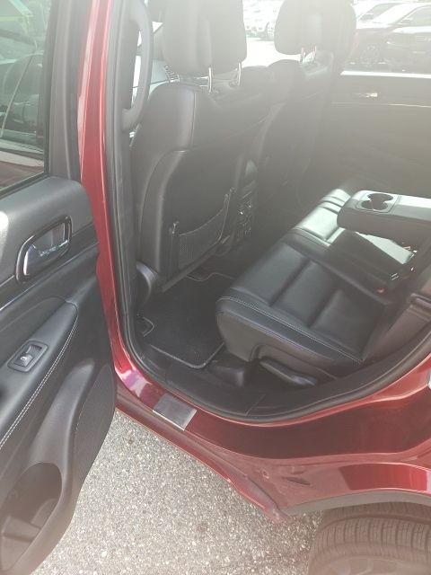 2021 Jeep Grand Cherokee Anniversary Edition photo 6