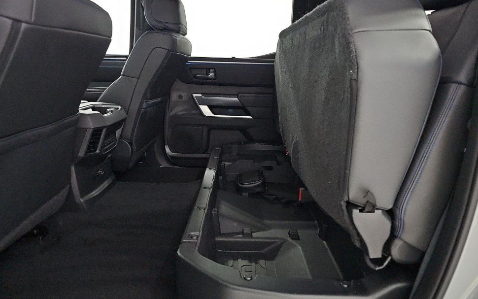 2024 Toyota Tundra Platinum CrewMax photo 7