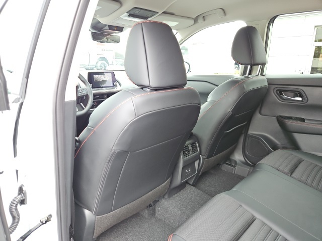 2026 Nissan Rogue SV photo 19