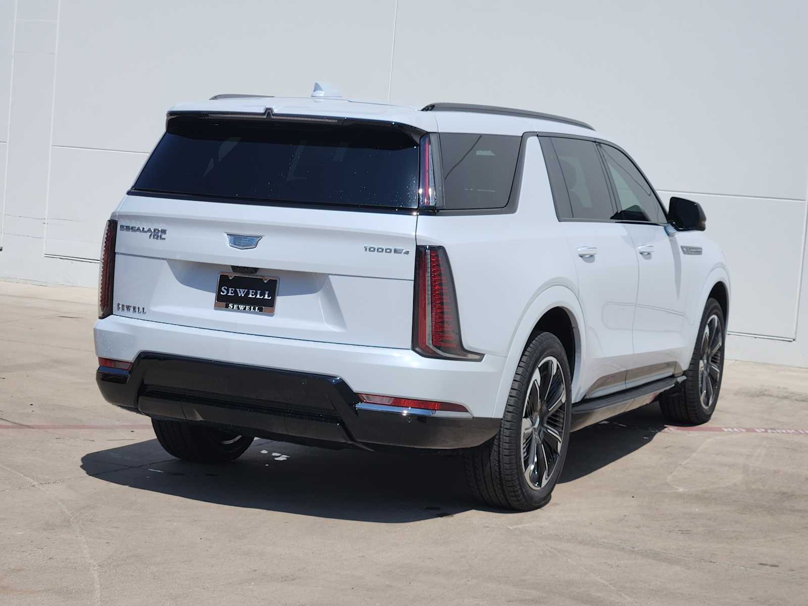 2026 Cadillac Escalade Sport photo 3