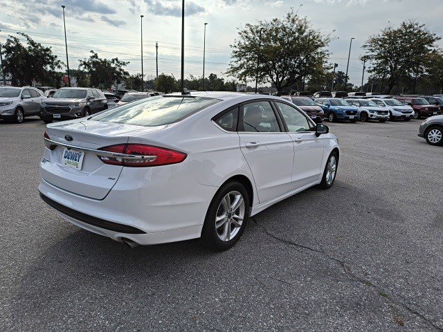 2018 Ford Fusion SE photo 5
