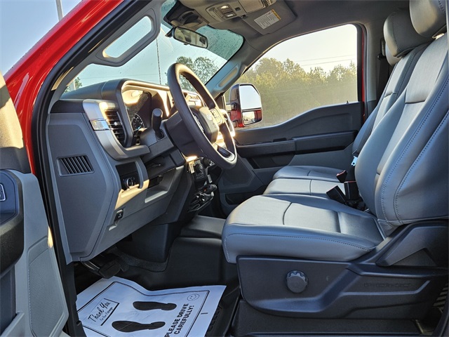 2024 Ford F-350 XL photo 4