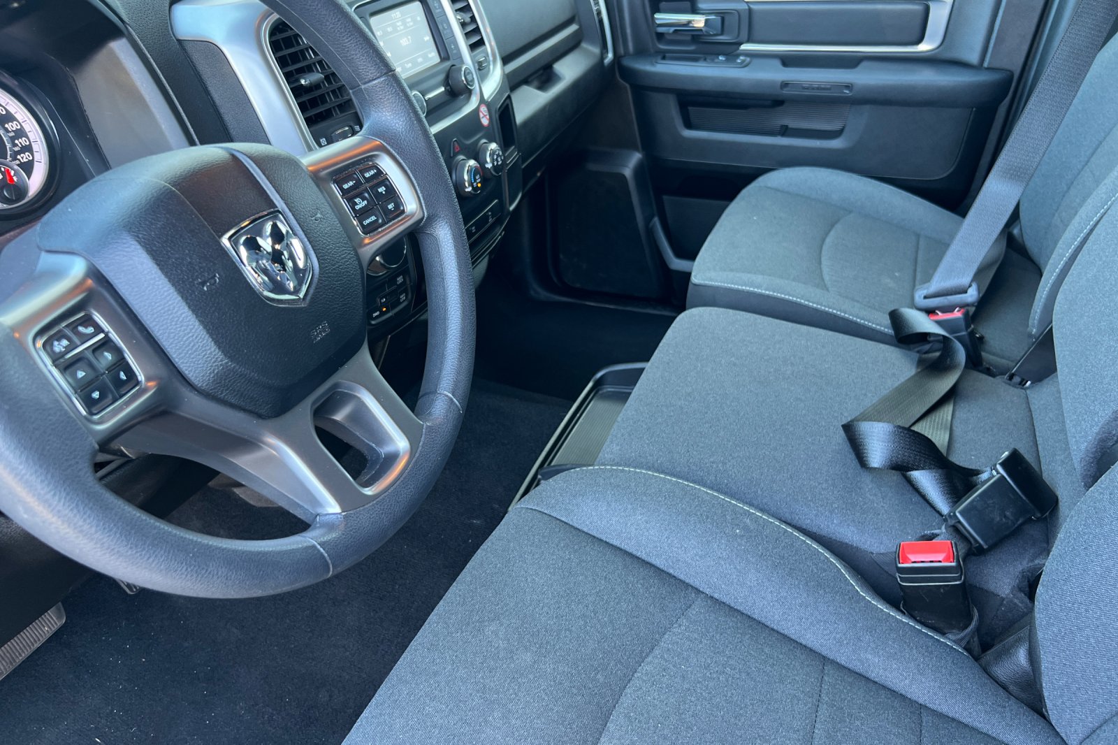2024 Ram 1500 Classic Warlock photo 6