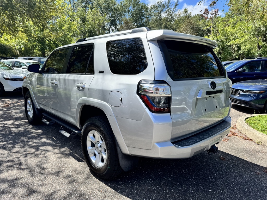 2021 Toyota 4Runner SR5 Premium photo 2