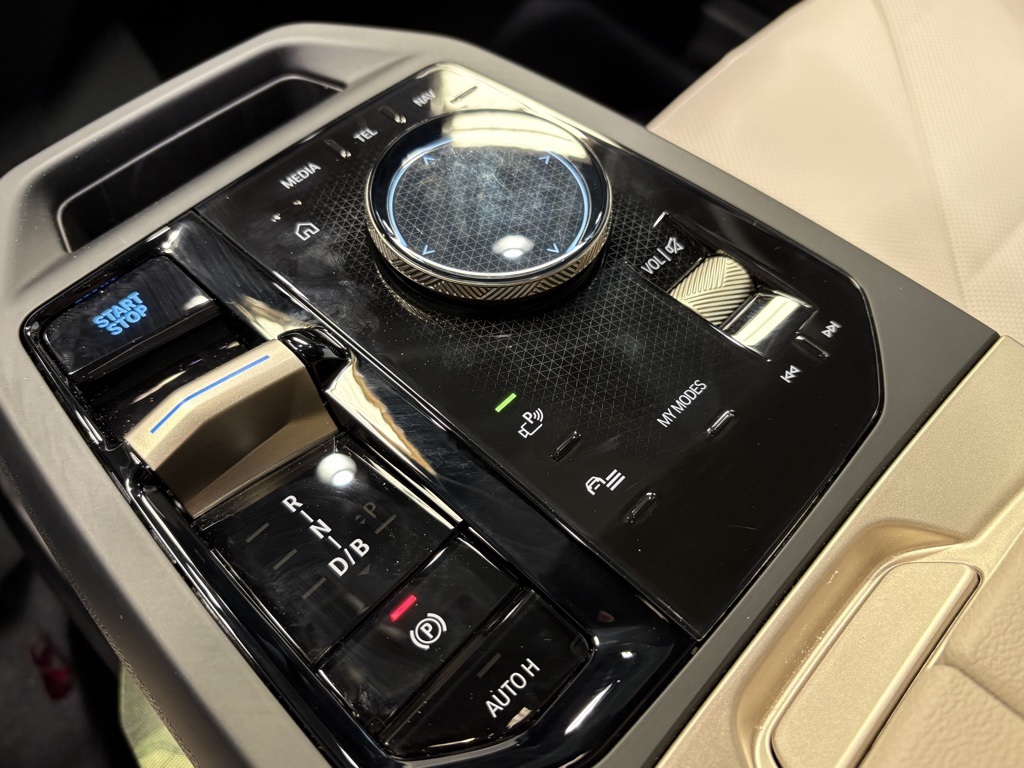2025 Bmw iX iX xDrive50 photo 11
