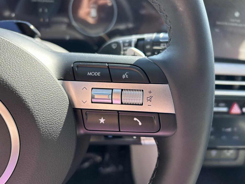 2025 Hyundai Tucson Limited photo 15