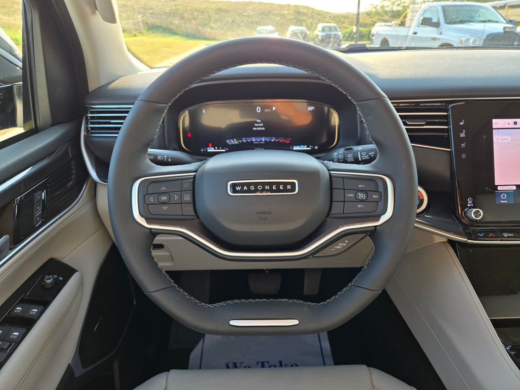 2024 Jeep Wagoneer Base photo 17