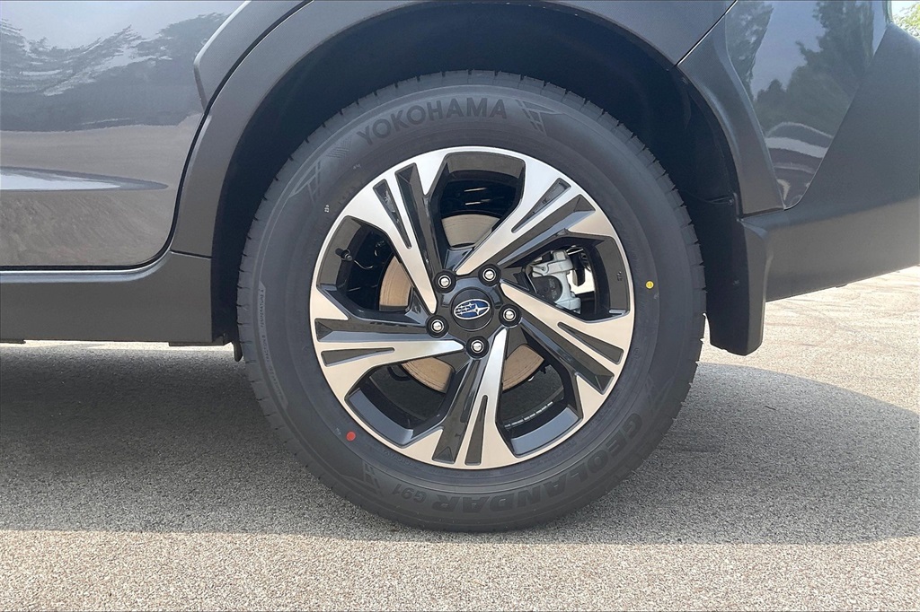 2025 Subaru Crosstrek Premium photo 11