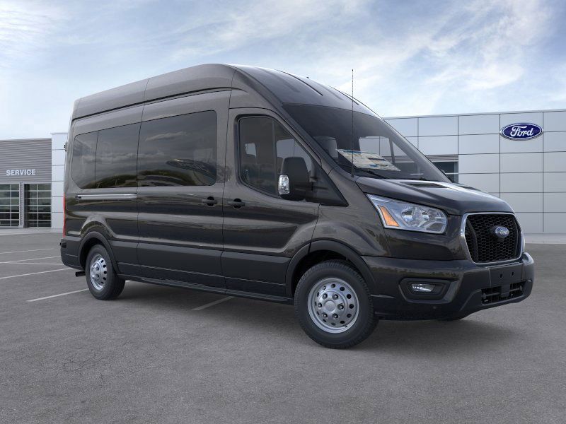 2025 Ford Transit XLT photo 4