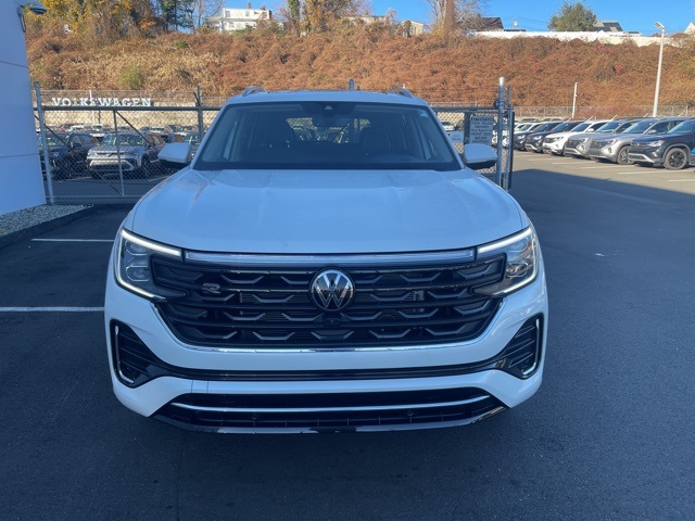 2026 Volkswagen Atlas SEL Premium R-Line photo 4