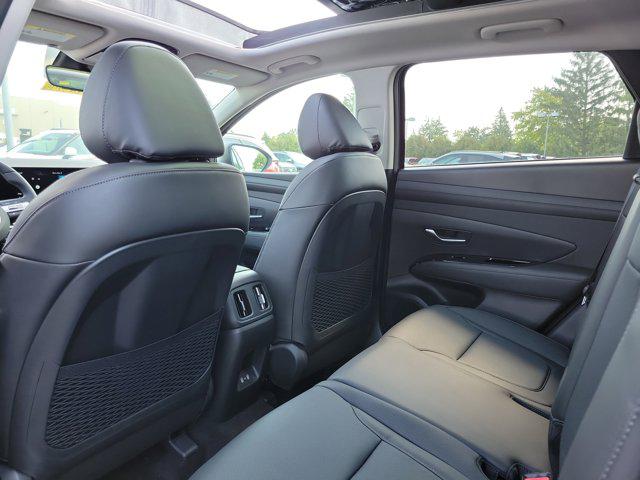 2025 Hyundai Tucson Limited photo 13