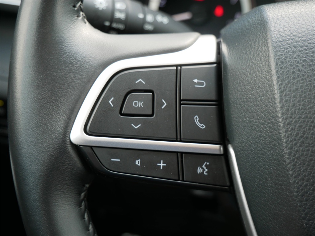 2024 Toyota Highlander XSE photo 24