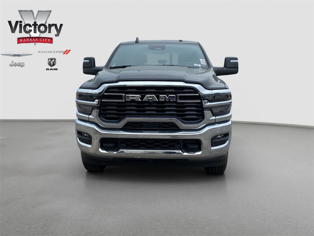 2025 Ram 2500 Tradesman photo 2